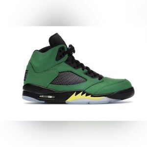Air Jordan 5 Retro SE 'Oregon'
Green and Black Sneakers with Yellow Highlights